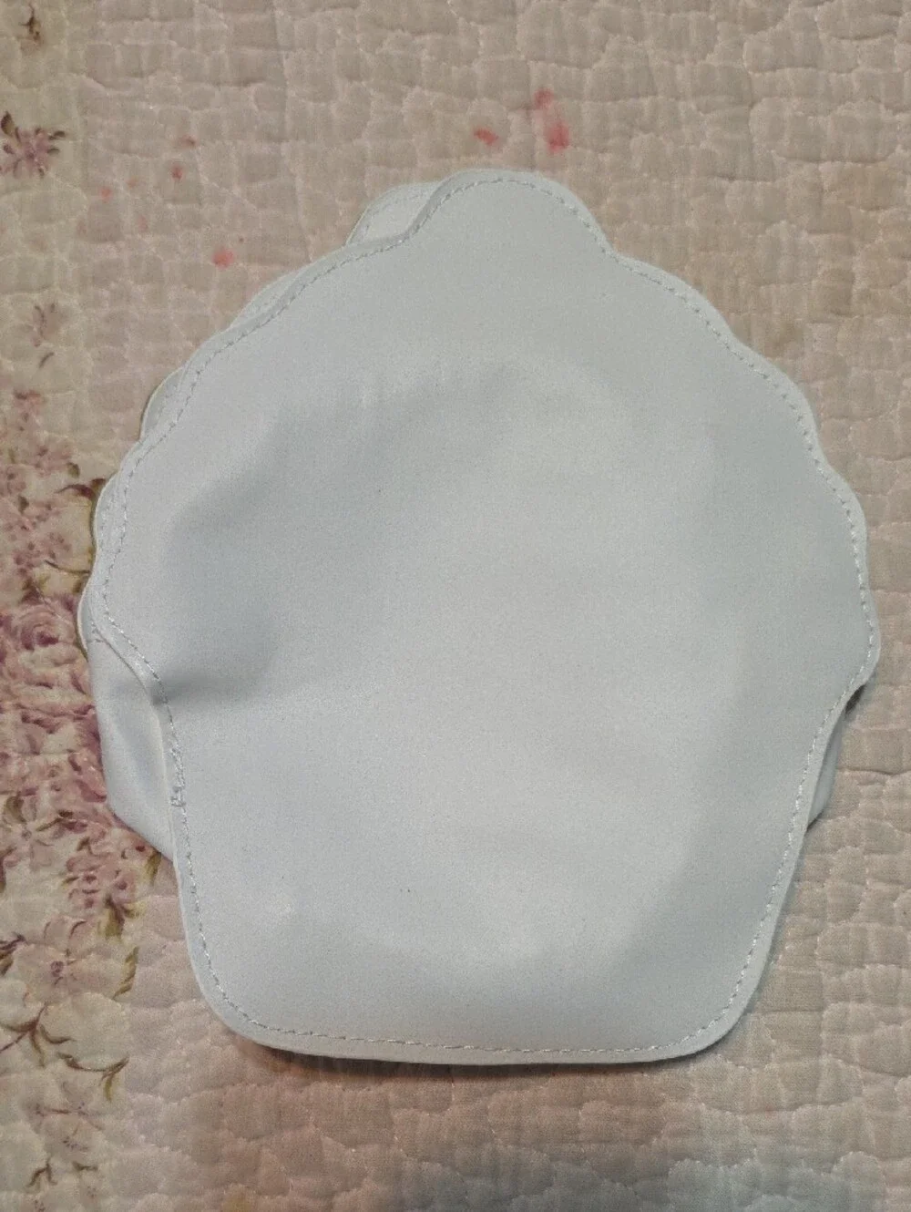 WINKY LUX cupcake shaped
